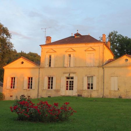 Eynesse Aux Trois Fontaines Bed & Breakfast エクステリア 写真